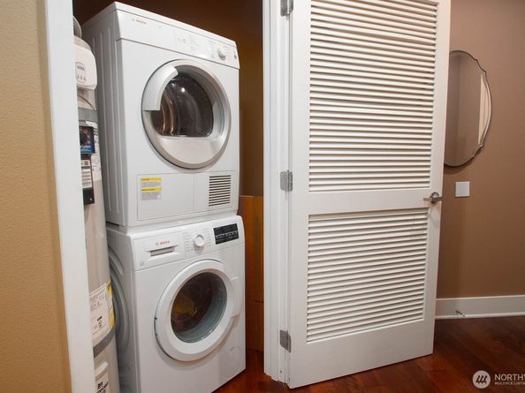 220 1st Street 306, Kirkland WA 98033