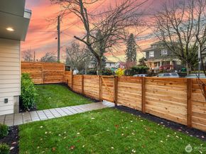 806 34th Avenue, Seattle WA 98122