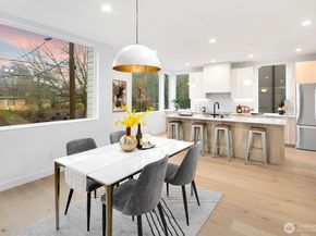 806 34th Avenue, Seattle WA 98122