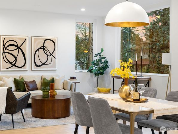 806 34th Avenue, Seattle WA 98122