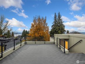 806 34th Avenue, Seattle WA 98122