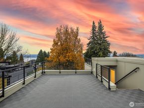 806 34th Avenue, Seattle WA 98122