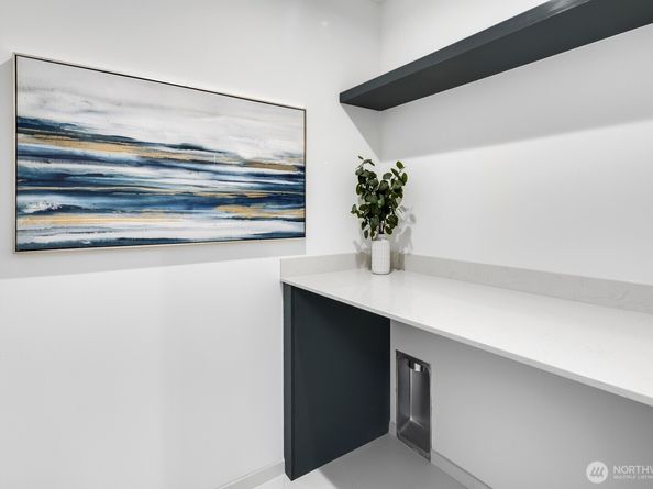 806 34th Avenue, Seattle WA 98122