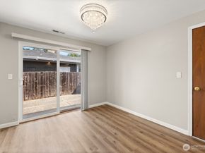 604 N 201st Street, Shoreline WA 98133