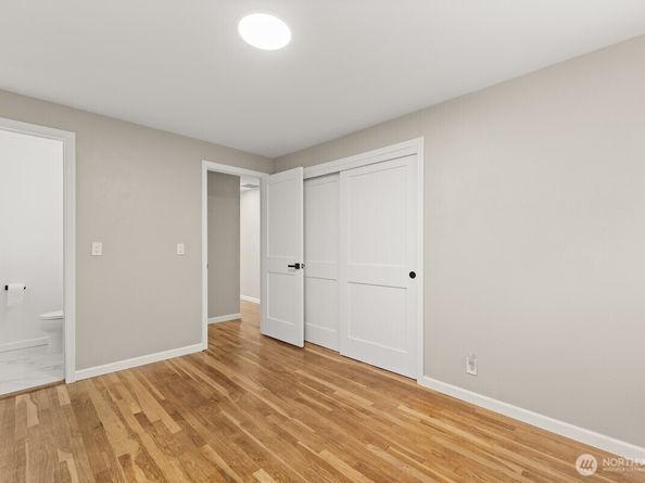 604 N 201st Street, Shoreline WA 98133