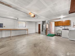 604 N 201st Street, Shoreline WA 98133