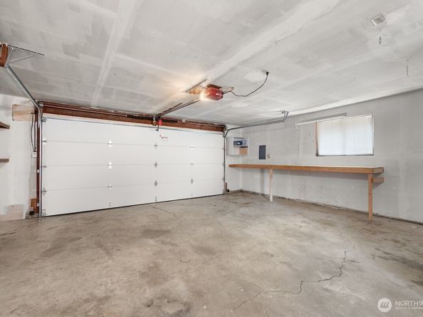 604 N 201st Street, Shoreline WA 98133