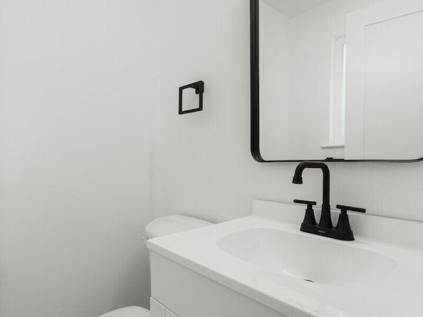 604 N 201st Street, Shoreline WA 98133