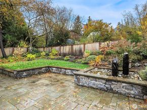 5717 37th Avenue NE, Seattle WA 98105