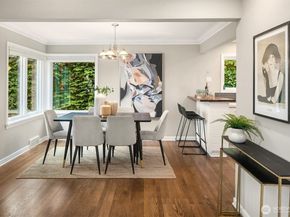 5717 37th Avenue NE, Seattle WA 98105