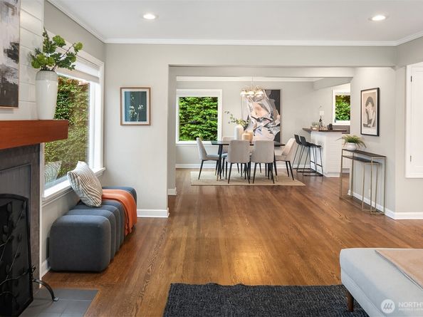 5717 37th Avenue NE, Seattle WA 98105