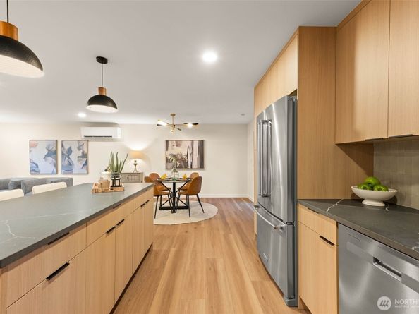 9101 30th Avenue NE, Seattle WA 98115