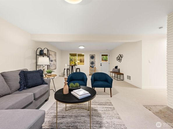 9101 30th Avenue NE, Seattle WA 98115