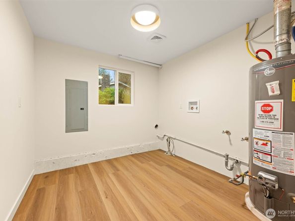 9101 30th Avenue NE, Seattle WA 98115