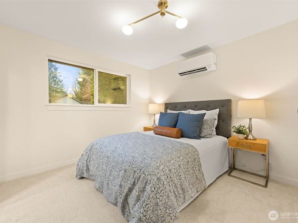 9101 30th Avenue NE, Seattle WA 98115