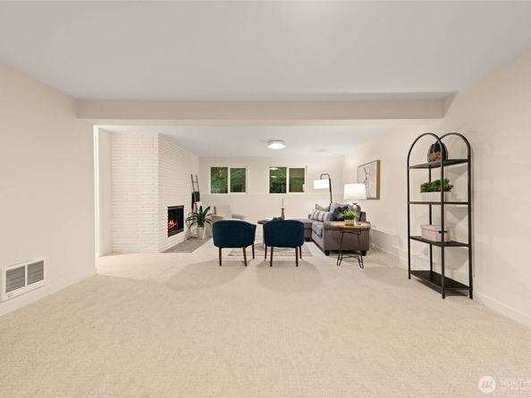 9101 30th Avenue NE, Seattle WA 98115