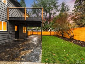 9101 30th Avenue NE, Seattle WA 98115