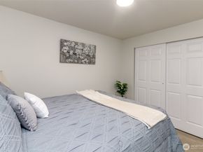 19659 122nd Place SE, Kent WA 98031