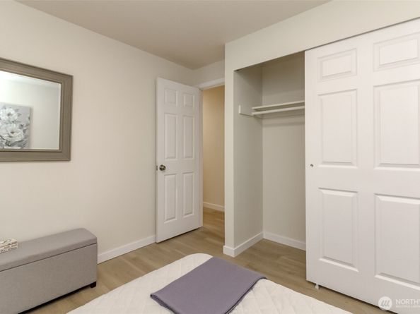 19659 122nd Place SE, Kent WA 98031