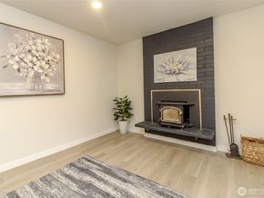 19659 122nd Place SE, Kent WA 98031