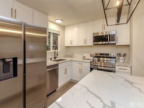 19659 122nd Place SE, Kent WA 98031