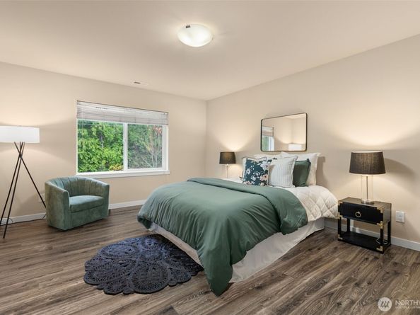 10323 White Deer Place NW, Silverdale WA 98383