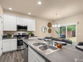 10323 White Deer Place NW, Silverdale WA 98383