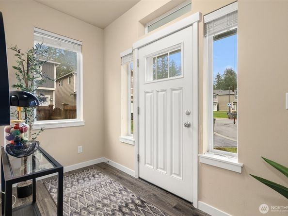 10323 White Deer Place NW, Silverdale WA 98383