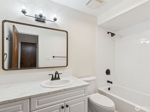 3425 S 176th Street 110, SeaTac WA 98188