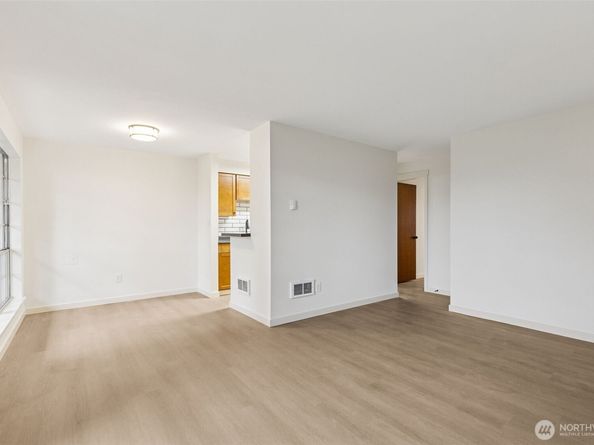 3425 S 176th Street 110, SeaTac WA 98188