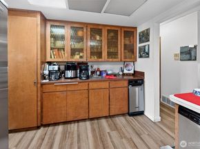 10717 Glen Acres Drive S 735, Burien WA 98168