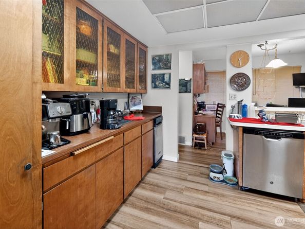 10717 Glen Acres Drive S 735, Burien WA 98168