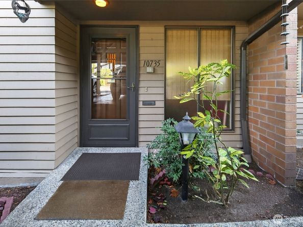 10717 Glen Acres Drive S 735, Burien WA 98168