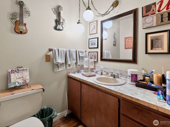 10717 Glen Acres Drive S 735, Burien WA 98168