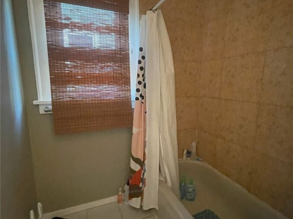 4757 35th Avenue NE, Seattle WA 98105