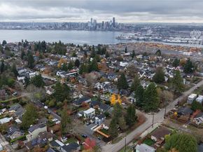 3054 Fairmount Ave SW, Seattle WA 98116