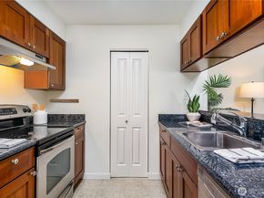 1519 NW 59th Street 101, Seattle WA 98107