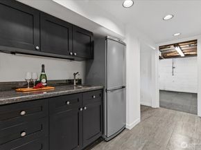 6523 40th Avenue NE, Seattle WA 98115