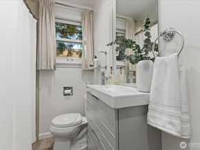 6523 40th Avenue NE, Seattle WA 98115