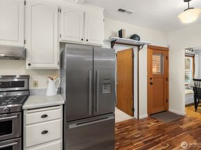 108 N 60th Street, Seattle WA 98103