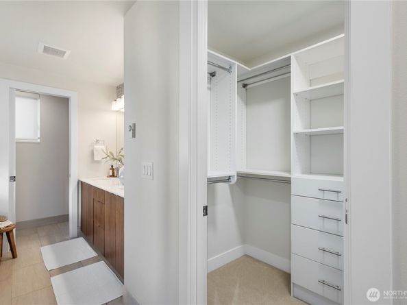 2212 Franklin Avenue E B, Seattle WA 98102