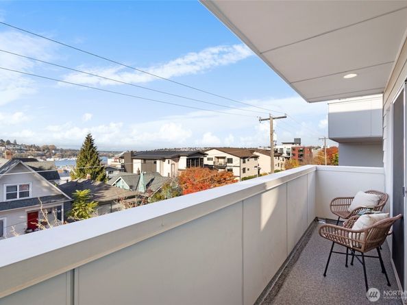 2212 Franklin Avenue E B, Seattle WA 98102