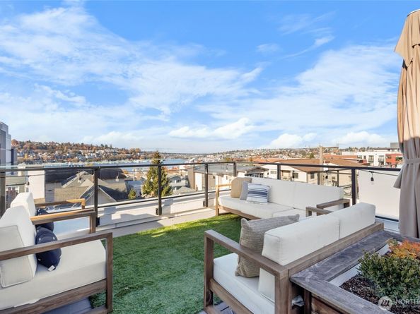 2212 Franklin Avenue E B, Seattle WA 98102