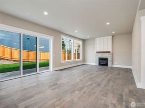 17254 NE 113th Court, Redmond WA 98052