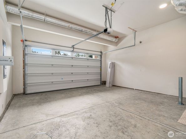 17254 NE 113th Court, Redmond WA 98052