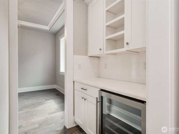 17254 NE 113th Court, Redmond WA 98052