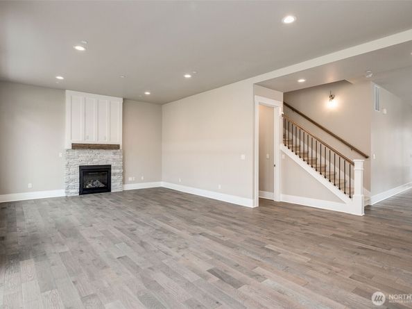 17254 NE 113th Court, Redmond WA 98052