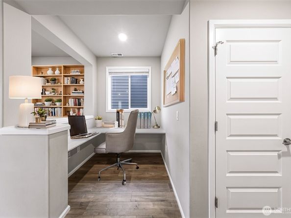 1002 121st Avenue SE, Lake Stevens WA 98258