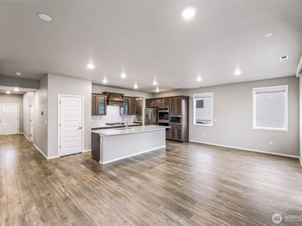 1002 121st Avenue SE, Lake Stevens WA 98258