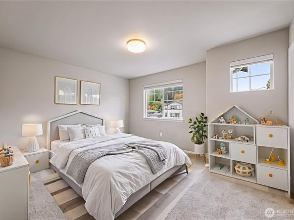 1002 121st Avenue SE, Lake Stevens WA 98258